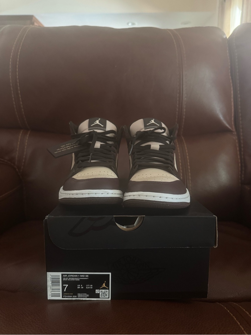 AIR JORDAN 1 MID SE, velvet brown/earth-sanddrift